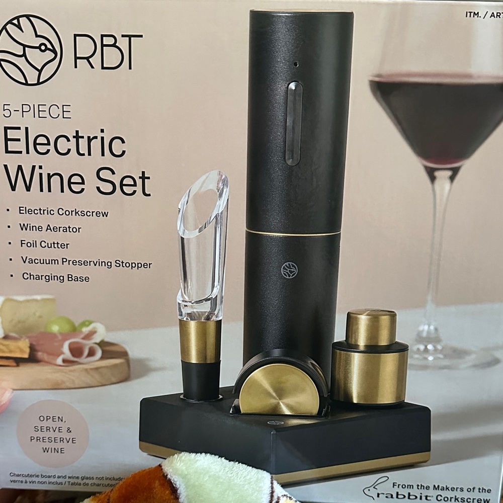 Electric Wine Set - Black & Gold 5-Piece Wine Tool Kit